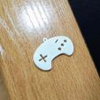 IMG_20181010_163813.jpg Sega Mega Drive Genesis Controller keychain model