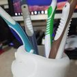 2017-11-19_16-48-37.jpg Smiling Toothbrush Holder
