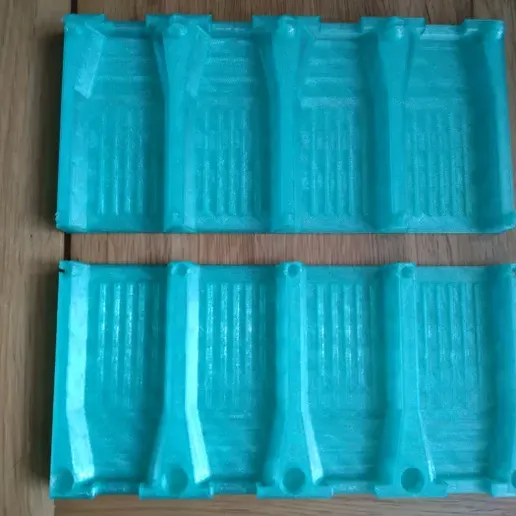 roottrain2.jpg 4 Cell Deep Root Trainer Snap Trays