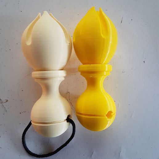 20230106_130256.jpg Выжимает лимон или апельсин