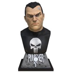 photo_2022-11-09_12-15-35.jpg punisher bust by Guido Vicario