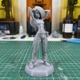 f7b92ee6d2794a57b308aab13a81de32.jpg Kim Possible Estatua imprimible en 3D - Modelo de piezas encajables