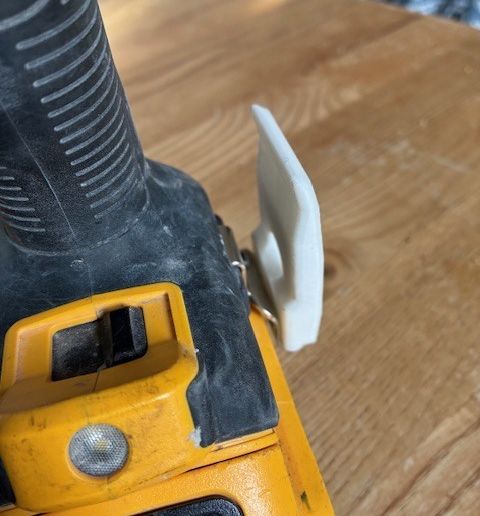 IMG_0112.jpeg DeWalt belt hanger