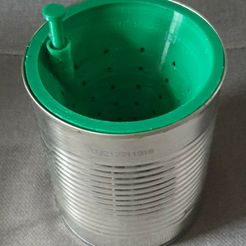20230312_173221.jpg Hydroponic recycling kit for cans | Print in 3D !