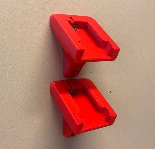 Milwaukee M18 18V Battery holder