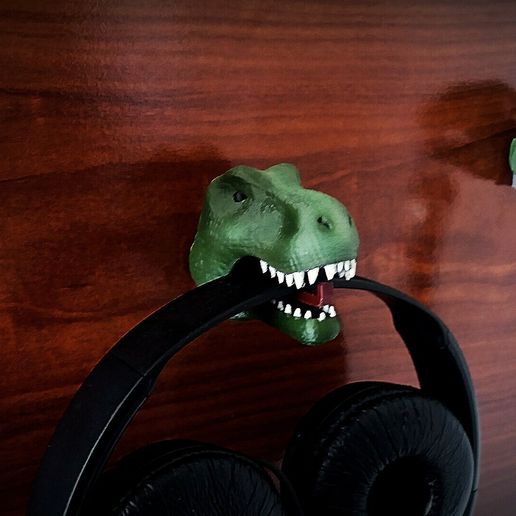 3 foto dinos.jpg Dinosaurs coat rack