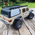 IMG_20220606_122328.jpg Axial SCX24 Jeep Gladiator Topper with angle shape