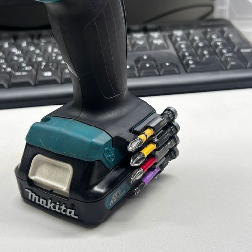 2.jpeg Makita DF333D screwdriver bit holder / Makita DF333D screwdriver bit holder