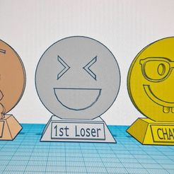 Emoji-Trophies.jpg Ensemble de trophées Emoji
