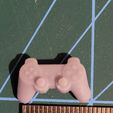 262377287_423292742588495_7375415581583184506_n.jpg PS3 / PS2 Controller - 1/12 scale