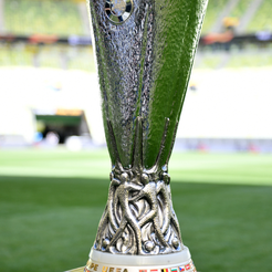 fotoreal.png trofeo de la liga europea de futbol