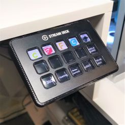 IMG_20230207_194449.jpg STL file 45 Deg - Stream Deck Under Desk Mount・3D printing model to download