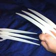 Claws2.jpg Wolverine Claws in plastic