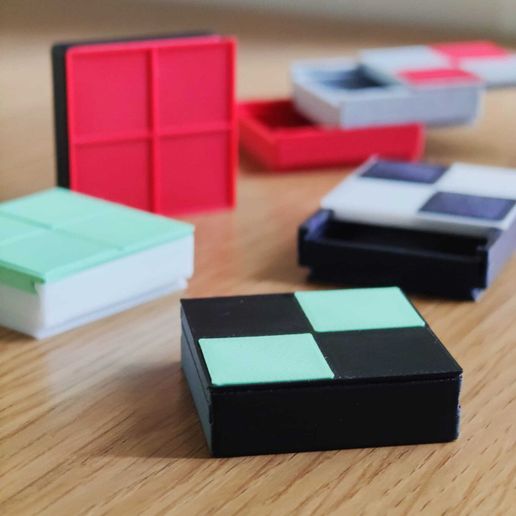 Modular Chess Box