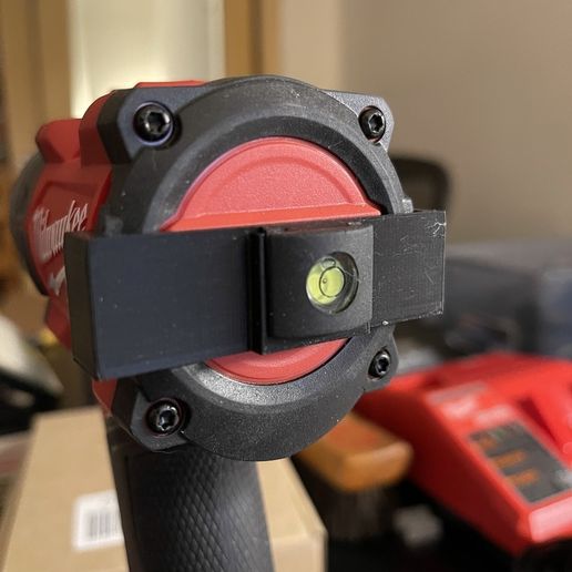 9ad44362-ce9d-4bb9-b7b5-e766fabe8a4d.JPG Milwaukee Drill Bubble Level