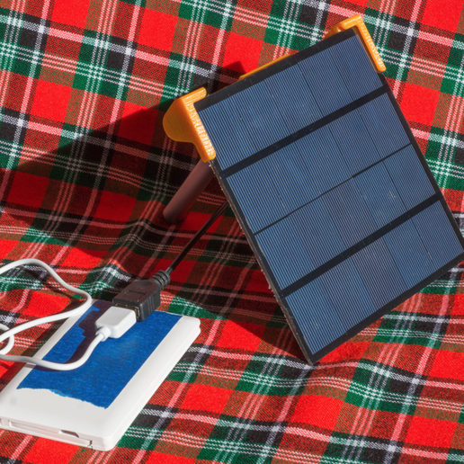 Solar Panel Stand for Increased Energie Harvesting