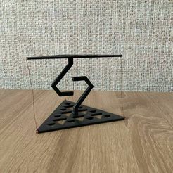 Tensegrity_triangle_3.JPG Triangle de tenségrité