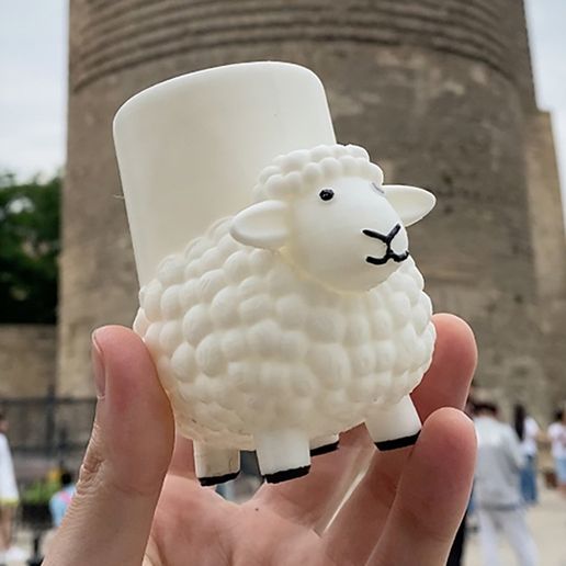 Cute Sheep Pencil or Brush Holder - 3D model önizlemesi
