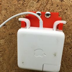 IMG_0074.JPG Support pour chargeur de Mac