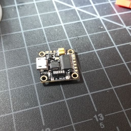 20180602_144738.jpg Cadre RakonHeli 76mm