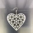 IMG_4111.jpg Free STL file Geometric heart earrings・3D print design to download