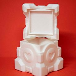 bearbeitet_02.jpg Companion Cube Box