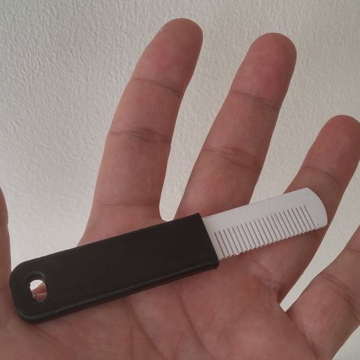 The Pocketeer - Key Chain Comb