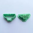 foto.jpg wonder woman cutter and marker, wonder woman cutter and marker