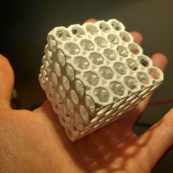 294d8011-27e6-4e01-88f9-85b737b48ee5.jpg Free 3D file Truncated Cube Lattice Structure・3D printing template to download