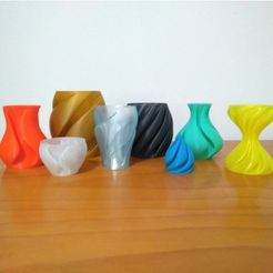 a94dd646fd0fc6978360470313e58edf_preview_featured.jpg Fichier STL gratuit Vase Rippled Vase Factory・Plan imprimable en 3D à télécharger