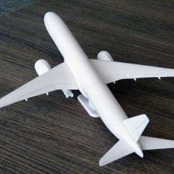 100_0080 (Large).jpg Fichier STL Modèle réduit d'avion Boeing 777X・Modèle imprimable en 3D à télécharger