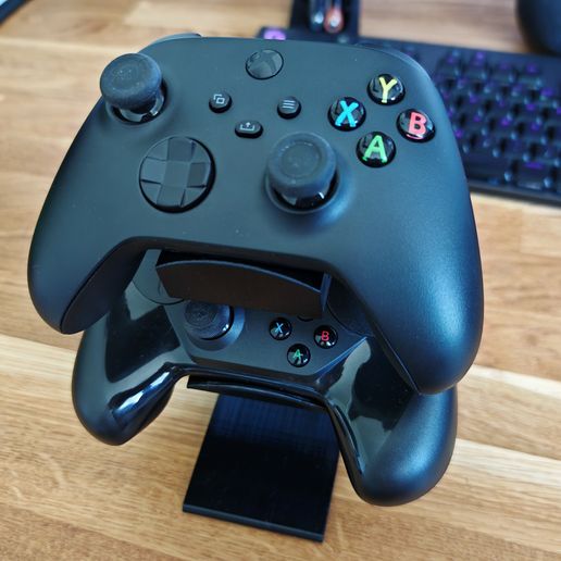 IMG_20240719_112244.jpg Bigbig Won Dual controllers stand