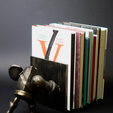 kb04.png Knights Bookend