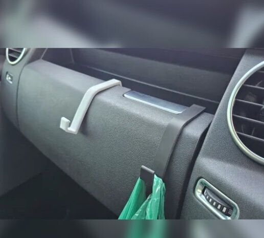 Discovery 4 Glove Box Hook 3D model