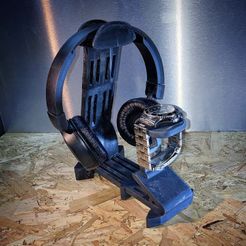 Archivo STL Soporte Porta casco de moto 🏠・Plan para descargar y imprimir  en 3D・Cults