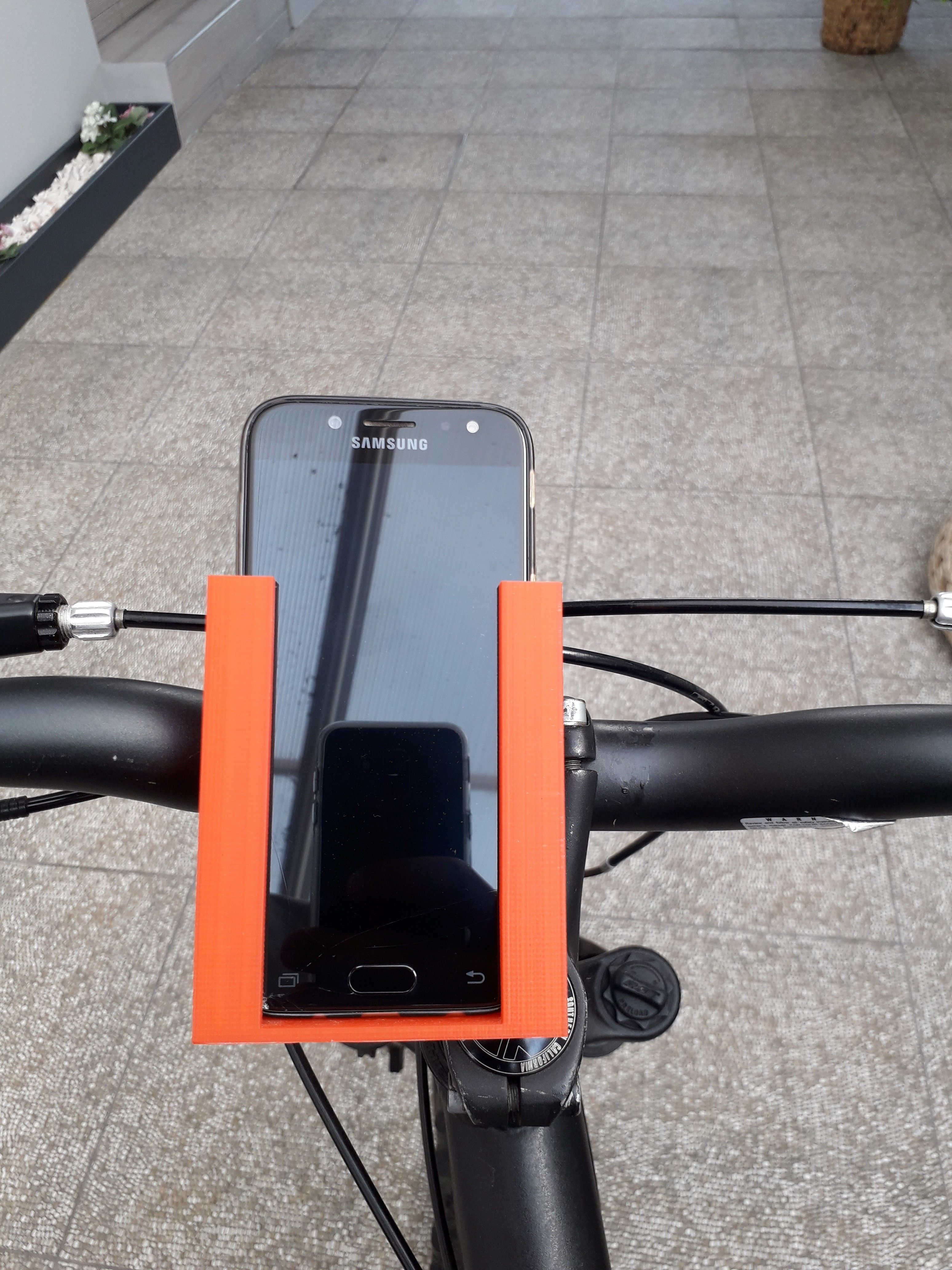 20180831_152238.jpg Fichier STL gratuit Stand Téléphone Pour Vélo・Modèle pour imprimante 3D à télécharger, BrunoSilva