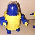 remote-min.jpg Free STL file Single Motor Steerable Pin Walker Toy Robot・3D printing model to download