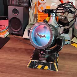IMG_20201009_221448.jpg Free 3D file Raspberry Pi powered IoT Batsignal・3D printable object to download