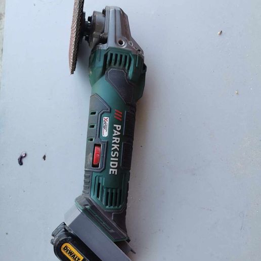 IMG_9160.jpeg DEWALT TO PARKSIDE BATTERY ADAPTER