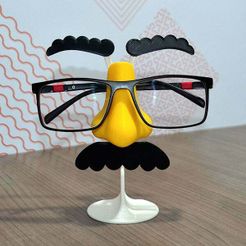 oculos-engraçado_-_Copy.jpg Free STL file Funny Nose Glasses Stand・3D printer design to download, dicas3dprint