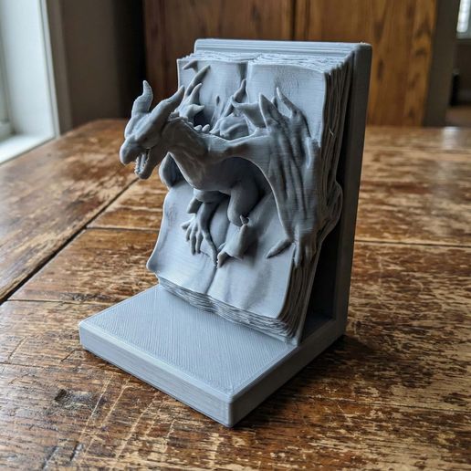 🐉 Tairn: The Empyrean Dragon Bookend