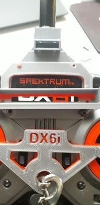 c6a7f95d-7d77-41f6-9cd8-3040ba2e295a.jpg Spektrum DX6i