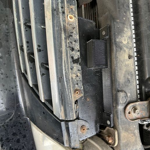 KIA spectra grille mount