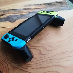 IMG_20200426_085225.jpg Fichier STL Poignée ergonomique pour Nintendo Switch・Design pour imprimante 3D à télécharger