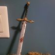 380021671_377109154752765_6556267374328489338_n.jpg Epee de chevalier avec socle de soutiens / Knight's sword with support base