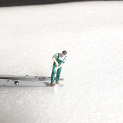 20191125_194140.jpg Archivo STL Los jardineros de la serie HO con pala・Objeto imprimible en 3D para descargar