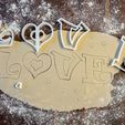 L2.jpg St valentine cookie cutter letters set