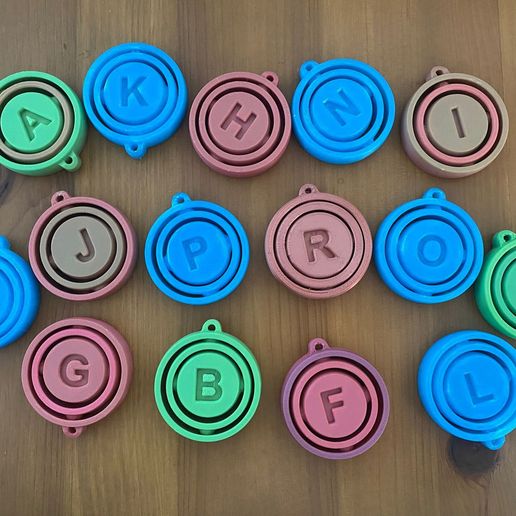 Spinning Alphabet Pack STL (A–Z) – Print-in-Place Letter Keychains / Educational Fidget Letters