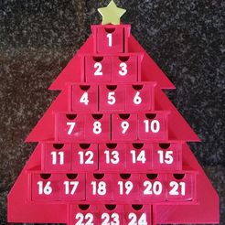 IMG_20210512_135457.jpg Christmas tree calendar.