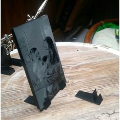 12be8e6e7ceee5e1a7430b3bf72b66ea_preview_featured.jpeg Free STL file Photographic plate stand (5,4,3,2 or 1 mm)・3D printer model to download
